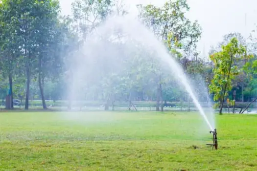 Gravity example - water sprinkler