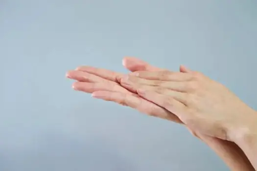 Law of conservation of energy example - hand rubbing