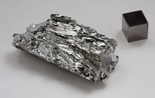 Molybdenum Element